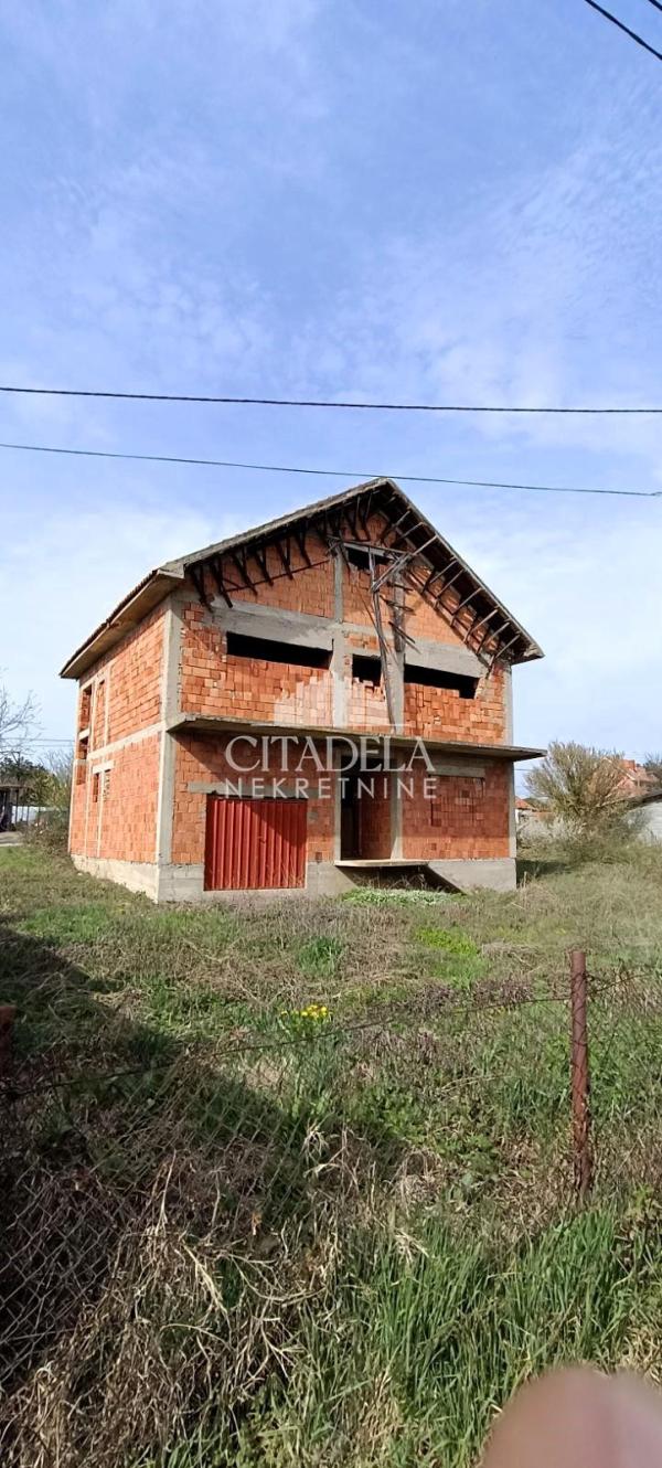 Slika 1 -  Kuća na prodaju, 180m2, 45.000€