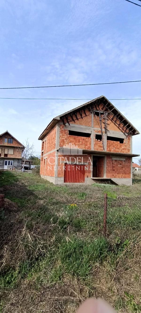 Slika 2 -  Kuća na prodaju, 180m2, 45.000€