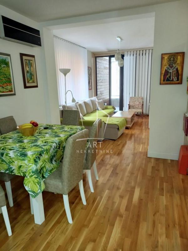 Slika 2 - Dr Dragoslava Popovića, Trosoban stan na prodaju, 76m2, 250.000€