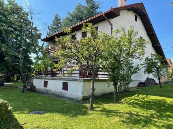 Slika 2 - Izvorska,  Kuća na prodaju, 291m2, 220.000€
