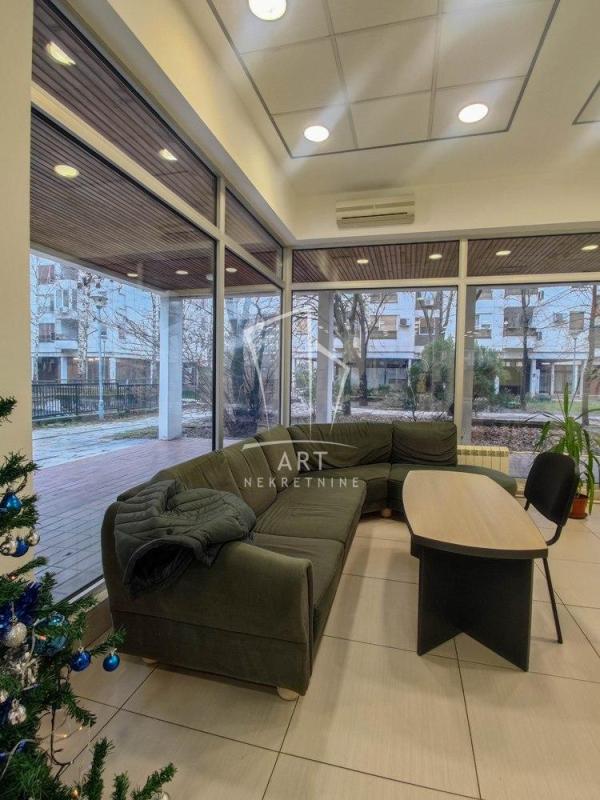 Slika 10 - Tadeuša Košćuška,  Lokal na prodaju, 220m2, 647.000€