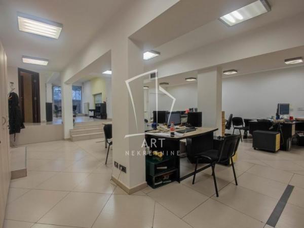 Slika 3 - Tadeuša Košćuška,  Lokal na prodaju, 220m2, 647.000€