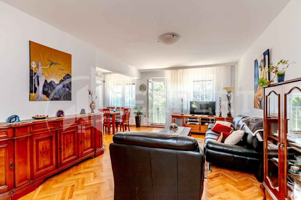 Slika 11 - Gutenbergova,  Kuća na prodaju, 383m2, 515.000€