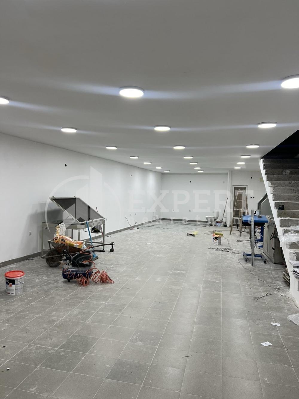 Glavna slika -Bulevar Nikole Tesle,  Lokal za izdavanje, 240m2, 1.200€