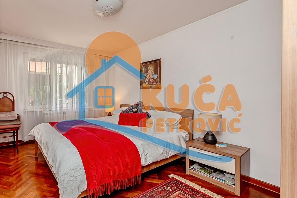 Slika 5 - Gutenbergova,  Kuća na prodaju, 383m2, 515.000€