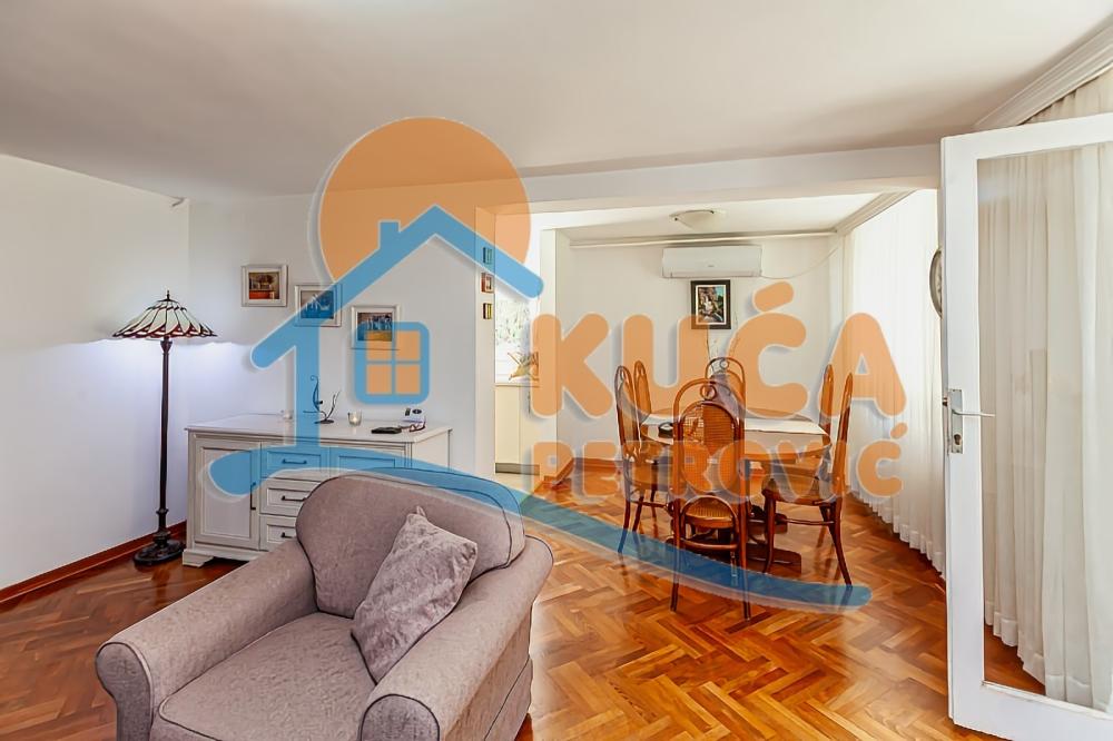 Slika 1 - Gutenbergova,  Kuća na prodaju, 383m2, 515.000€