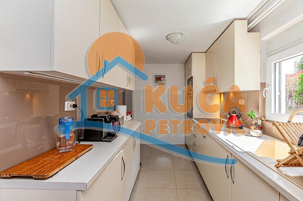 Slika 2 - Gutenbergova,  Kuća na prodaju, 383m2, 515.000€