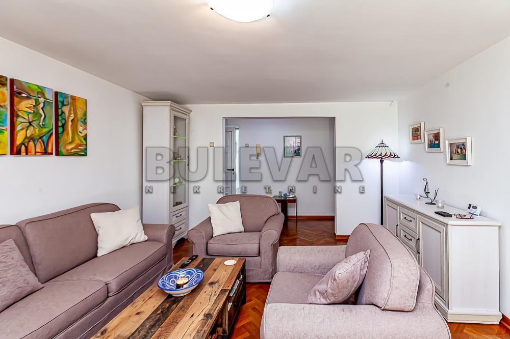 Slika 9 - Gutenbergova,  Kuća na prodaju, 383m2, 515.000€