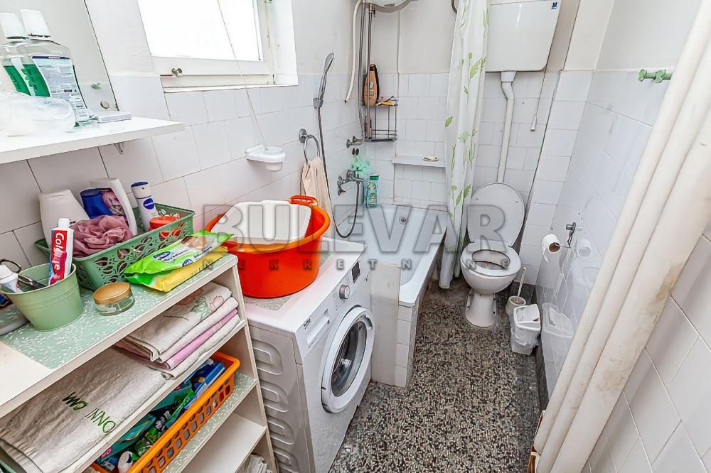 Slika 8 - Trg kralja Aleksandra Ujedinitelja, Trosoban stan na prodaju, 72m2, 126.200€