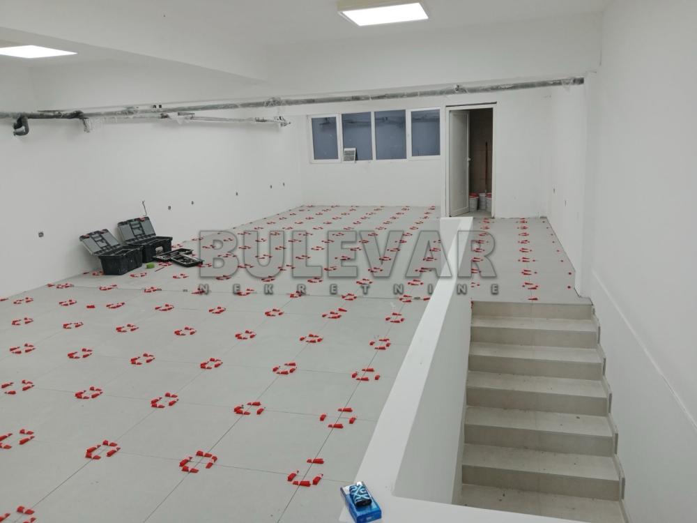 Slika 2 - Bulevar Nikole Tesle,  Lokal za izdavanje, 240m2, 1.200€