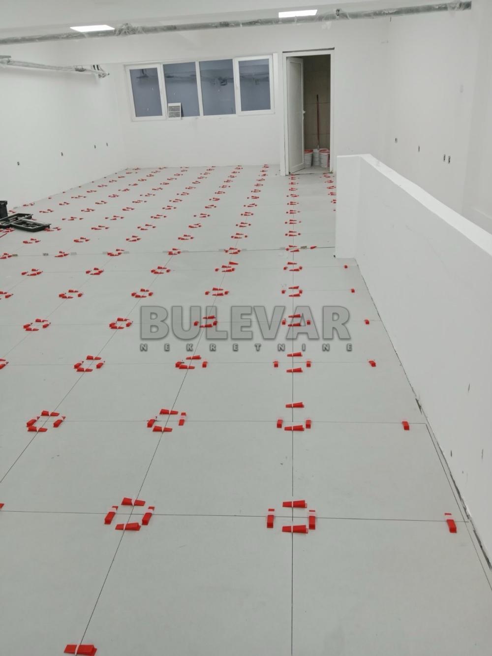 Slika 1 - Bulevar Nikole Tesle,  Lokal za izdavanje, 240m2, 1.200€