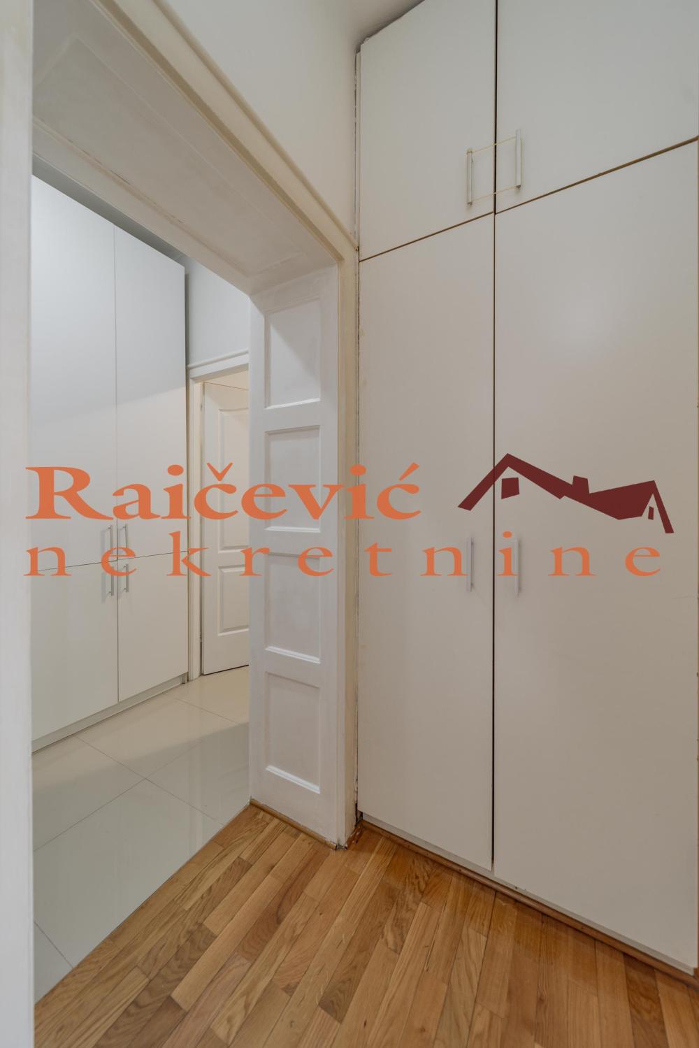 Slika 10 - Branka Krsmanovica, Dvosoban stan na prodaju, 40m2, 175.000€