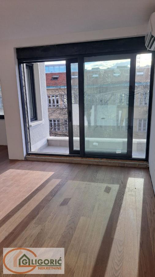 Slika 1 - Četvorosoban stan na prodaju, 110m2, 400.000€