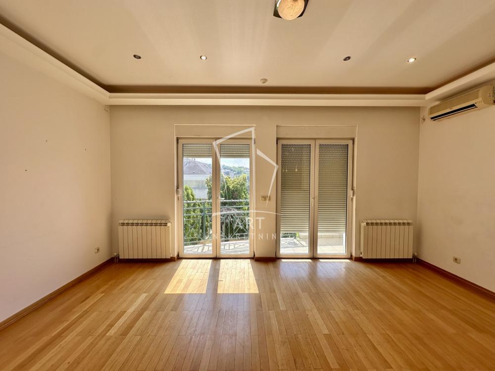 Slika 3 - Aleksandra Tirnanića Tirketa,  Kuća na prodaju, 119m2, 750.000€