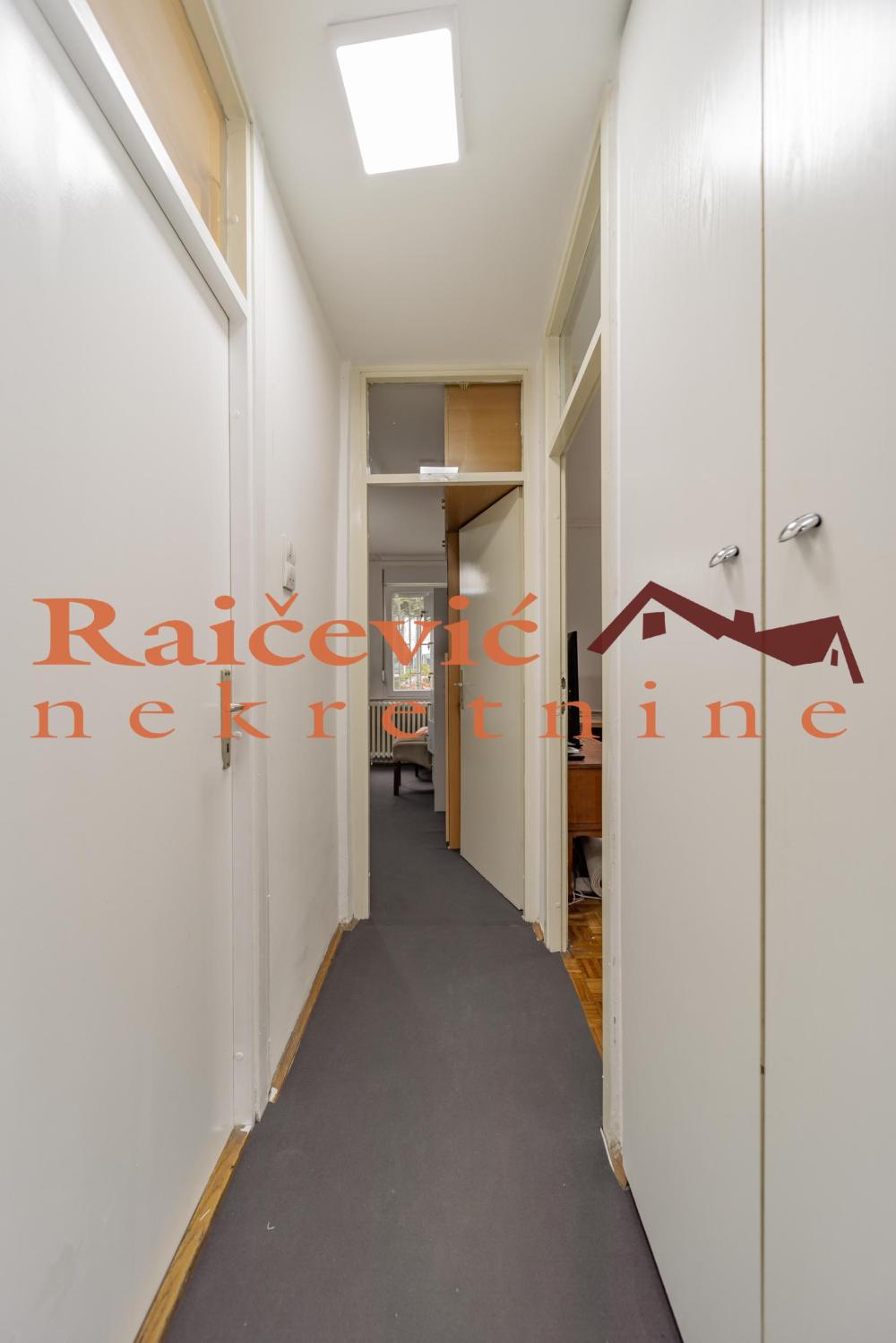 Slika 5 - Bulevar Zorana Djindjica, Trosoban stan na prodaju, 86m2, 279.000€