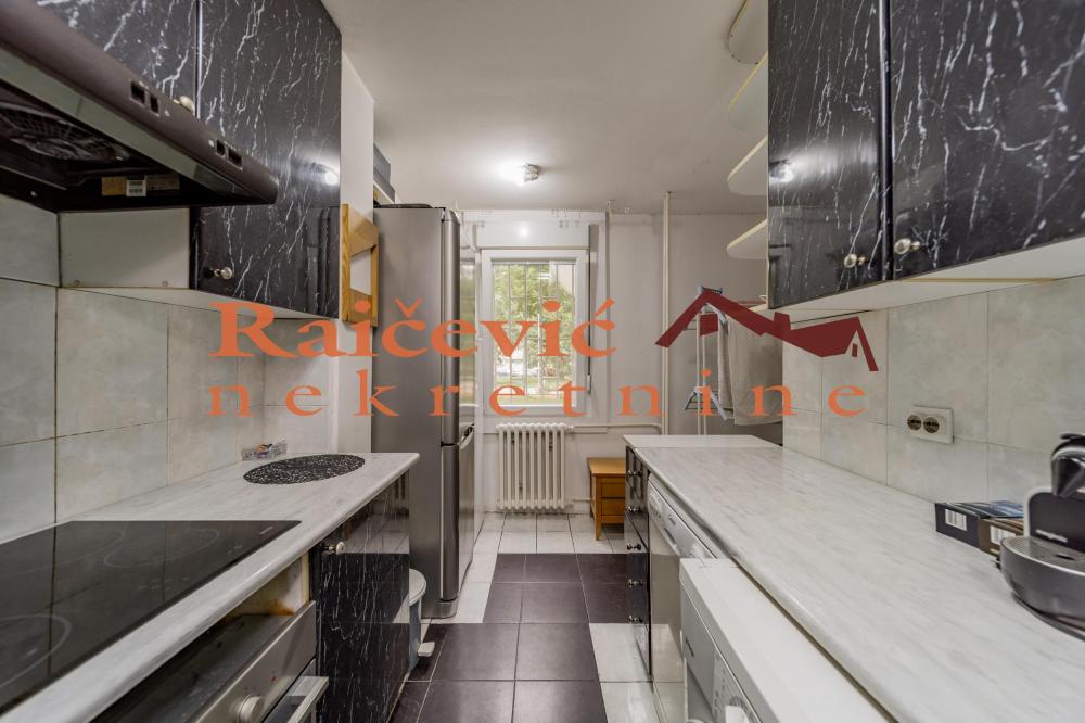 Slika 9 - Bulevar Zorana Djindjica, Trosoban stan na prodaju, 86m2, 279.000€