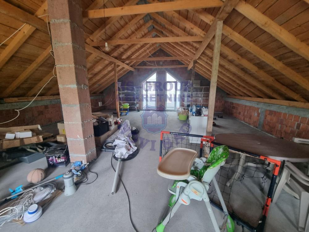 Slika 9 -  Kuća na prodaju, 244m2, 380.070€