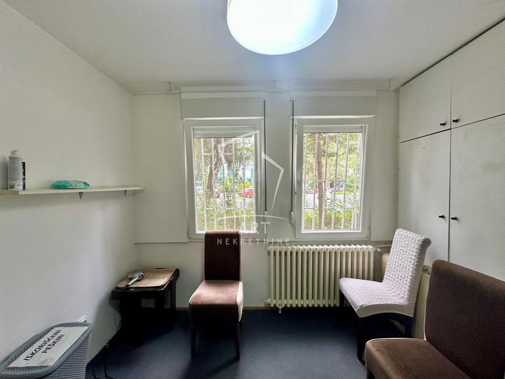 Slika 3 - Bulevar Zorana Đinđića, Trosoban stan na prodaju, 86m2, 279.000€