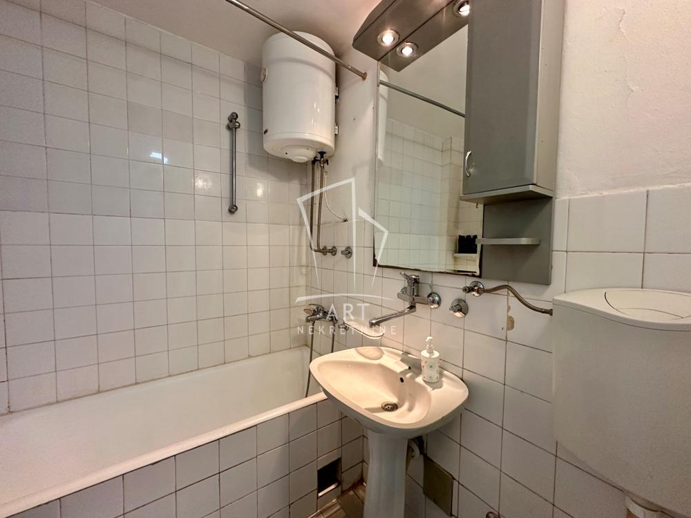 Slika 9 - Bulevar Zorana Đinđića, Trosoban stan na prodaju, 86m2, 279.000€