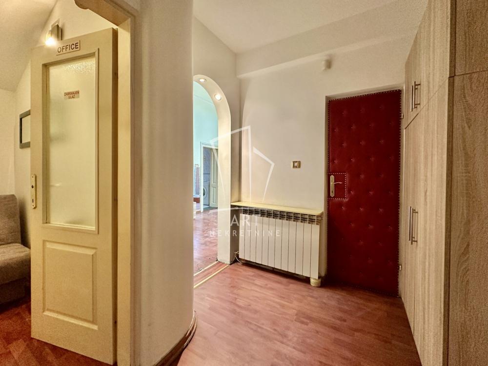 Slika 4 - Nemanjina, Dvosoban stan za izdavanje, 42m2, 700€