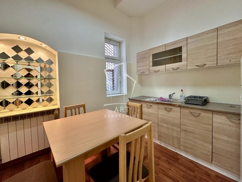 Slika 6 - Nemanjina, Dvosoban stan za izdavanje, 42m2, 700€