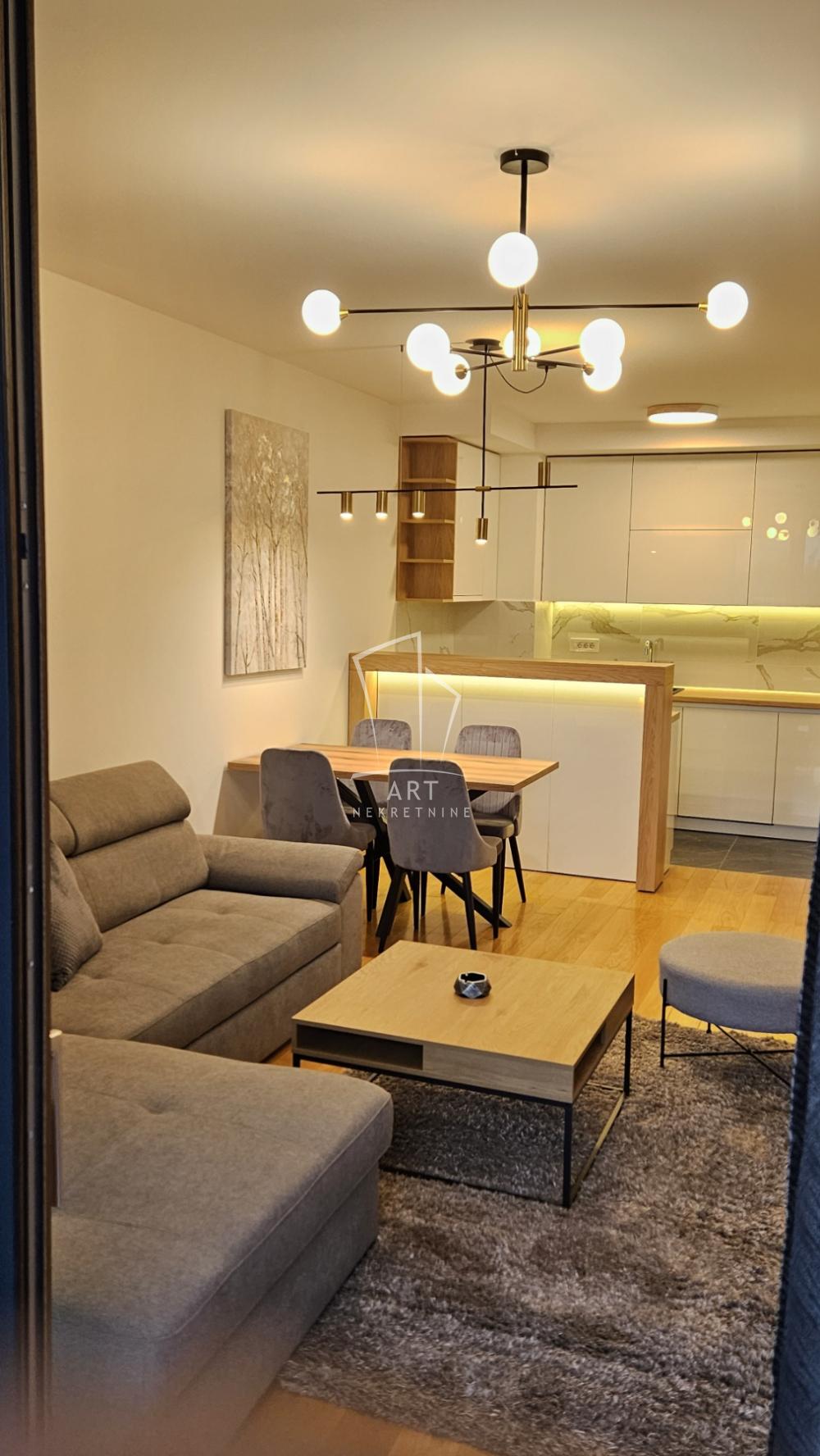 Slika 2 - Jurija Gagarina, Trosoban stan za izdavanje, 76m2, 1.400€