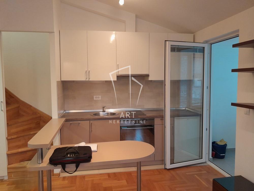 Slika 1 - Ante Bogićevića, Četvorosoban stan na prodaju, 42m2, 180.000€