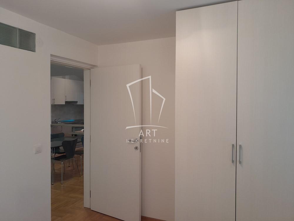 Slika 2 - Ante Bogićevića, Četvorosoban stan na prodaju, 42m2, 180.000€