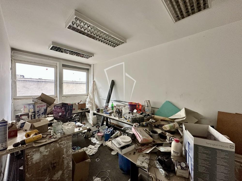 Slika 10 - Emilijana Josimovića,  Lokal na prodaju, 230m2, 920.000€