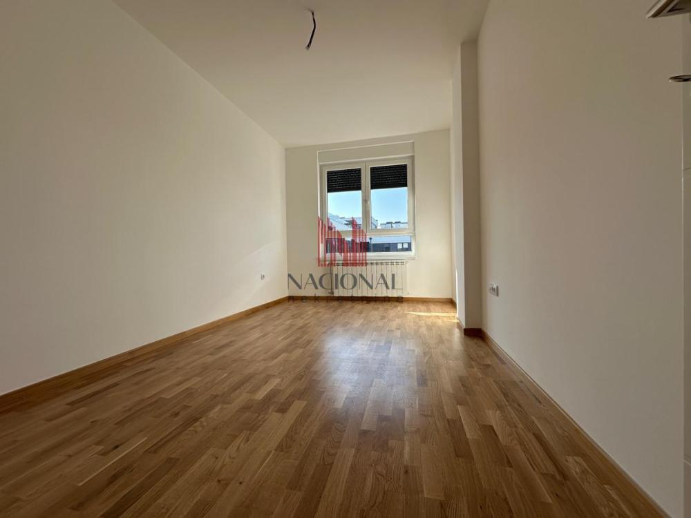Slika 6 - JERNEJA KOPITARA, Četvorosoban stan na prodaju, 91m2, 257.000€