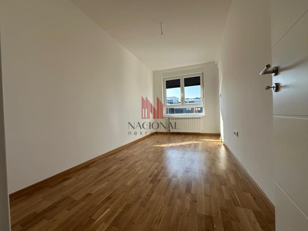 Slika 5 - JERNEJA KOPITARA, Četvorosoban stan na prodaju, 91m2, 257.000€