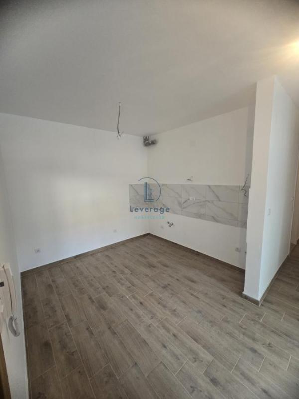 Glavna slika -Dušana Radovića, Dvoiposoban stan za izdavanje, 60m2, 400€