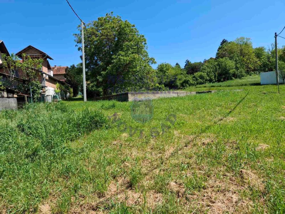 Slika 1 -  Plac na prodaju, Sremska Kamenica, 100.700€