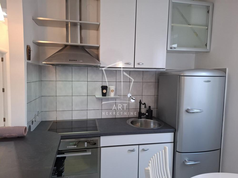 Slika 8 - Todora Dukina, Trosoban stan za izdavanje, 70m2, 700€