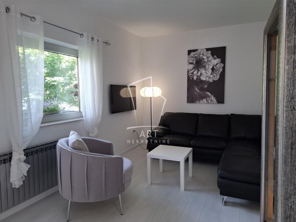 Glavna slika -Todora Dukina, Trosoban stan za izdavanje, 70m2, 700€