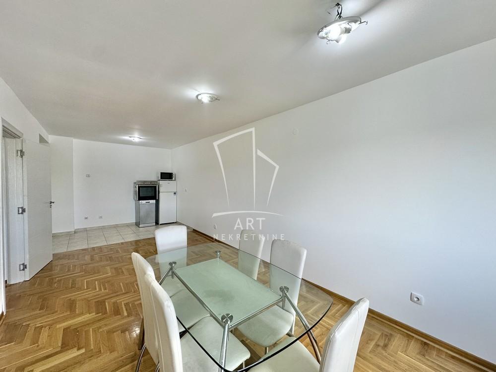 Slika 2 - Dušana Jovanovića, Trosoban stan na prodaju, 71m2, 210.000€