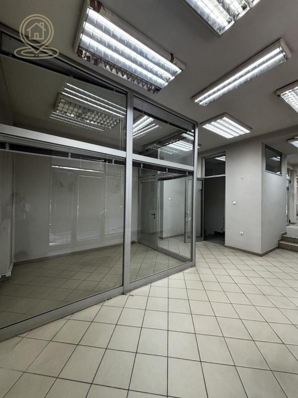 Slika 1 -  Lokal za izdavanje, 450m2, 5.000€