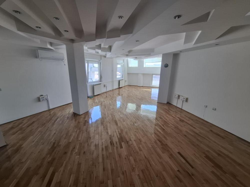 Glavna slika - Stan na prodaju, 220m2, 463.500€