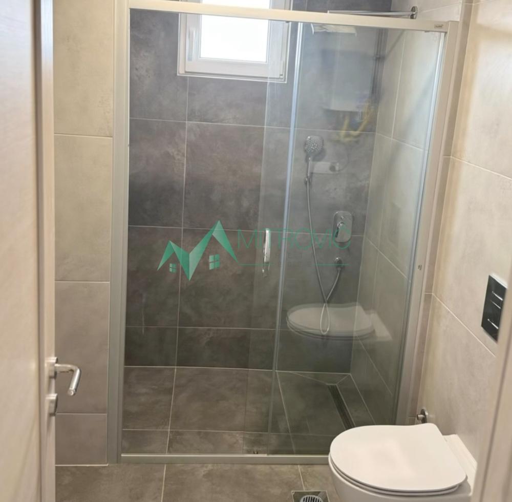 Slika 2 - Petosoban stan na prodaju, 151m2, 233.300€