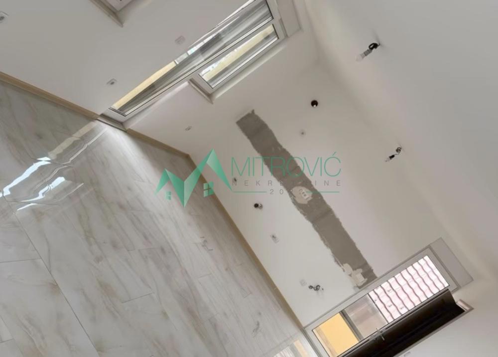 Slika 1 - Petosoban stan na prodaju, 151m2, 233.300€