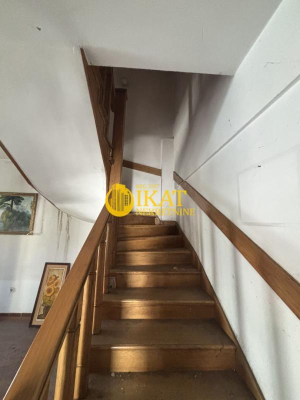 Glavna slika - Kuća na prodaju, 240m2, 500.000€