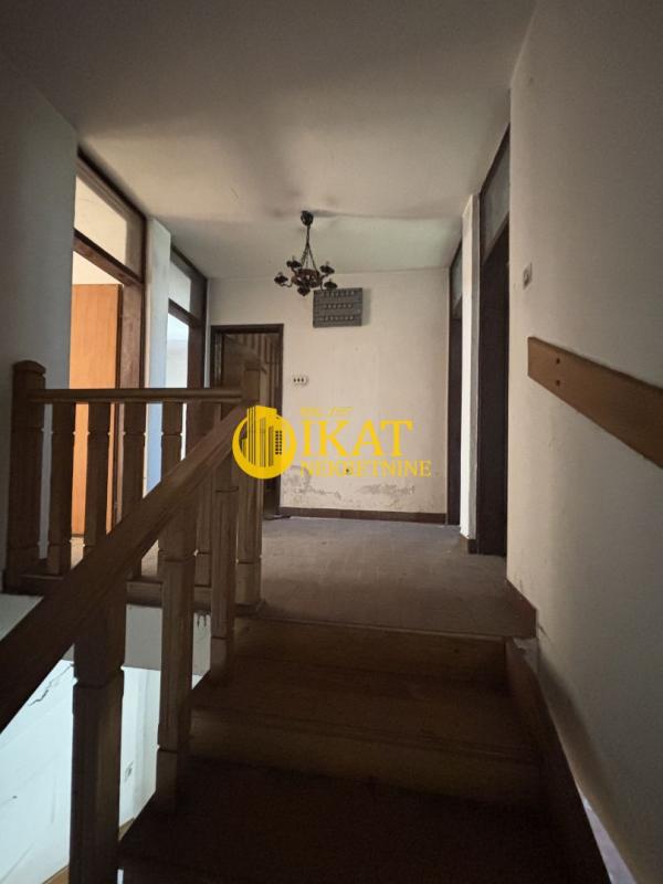 Slika 2 -  Kuća na prodaju, 240m2, 500.000€