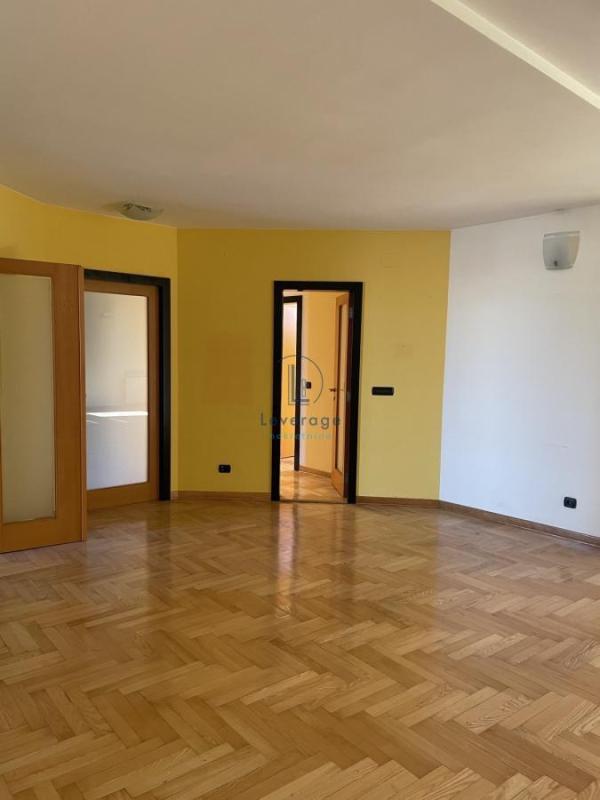 Slika 10 - Požarevačka,  Stan na prodaju, 207m2, 740.000€