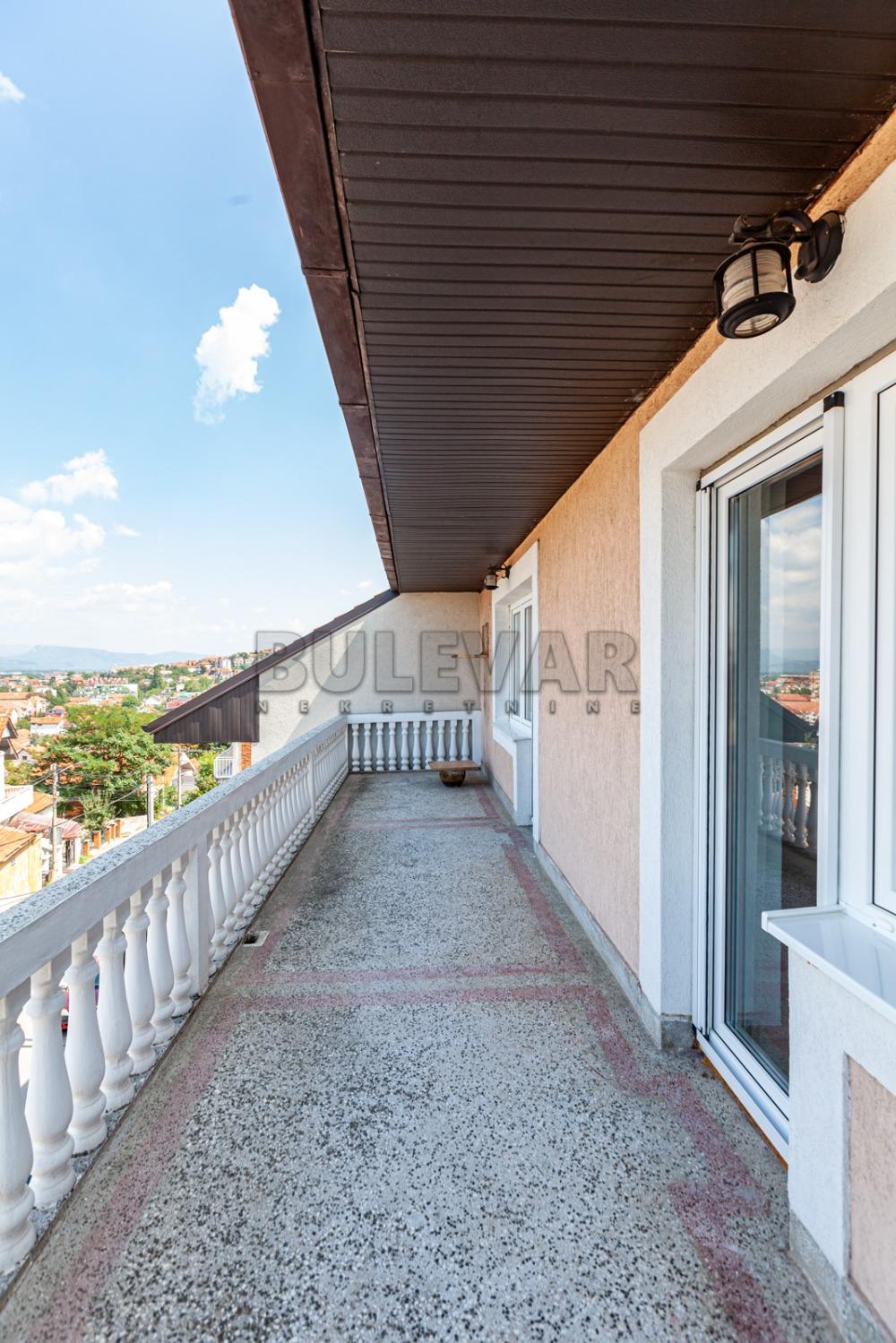 Slika 10 - Njegoševa, Dvosoban stan za izdavanje, 90m2, 450€