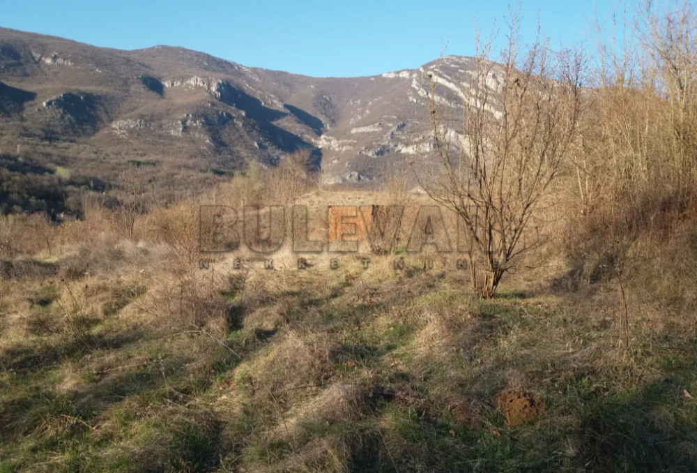 Slika 1 - Ostrovica Građevinsko zemljište na prodaju, Niš, 11.000€