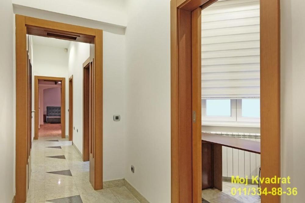 Slika 9 - Četvoroiposoban stan na prodaju, 120m2, 498.000€