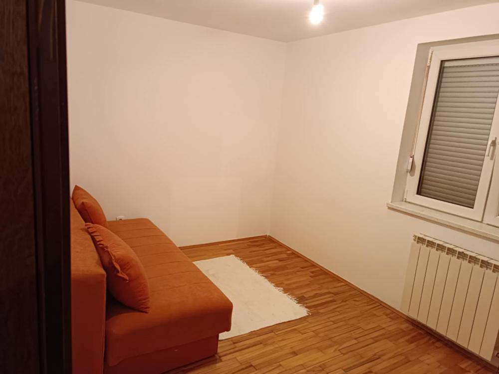 Slika 0 - Krivošijska 17, Kuća za izdavanje, 90m2, 200€