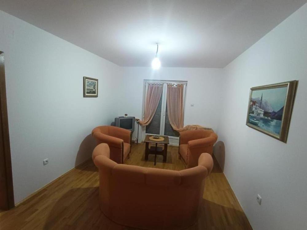 Glavna slika -Krivošijska 17, Kuća za izdavanje, 90m2, 200€