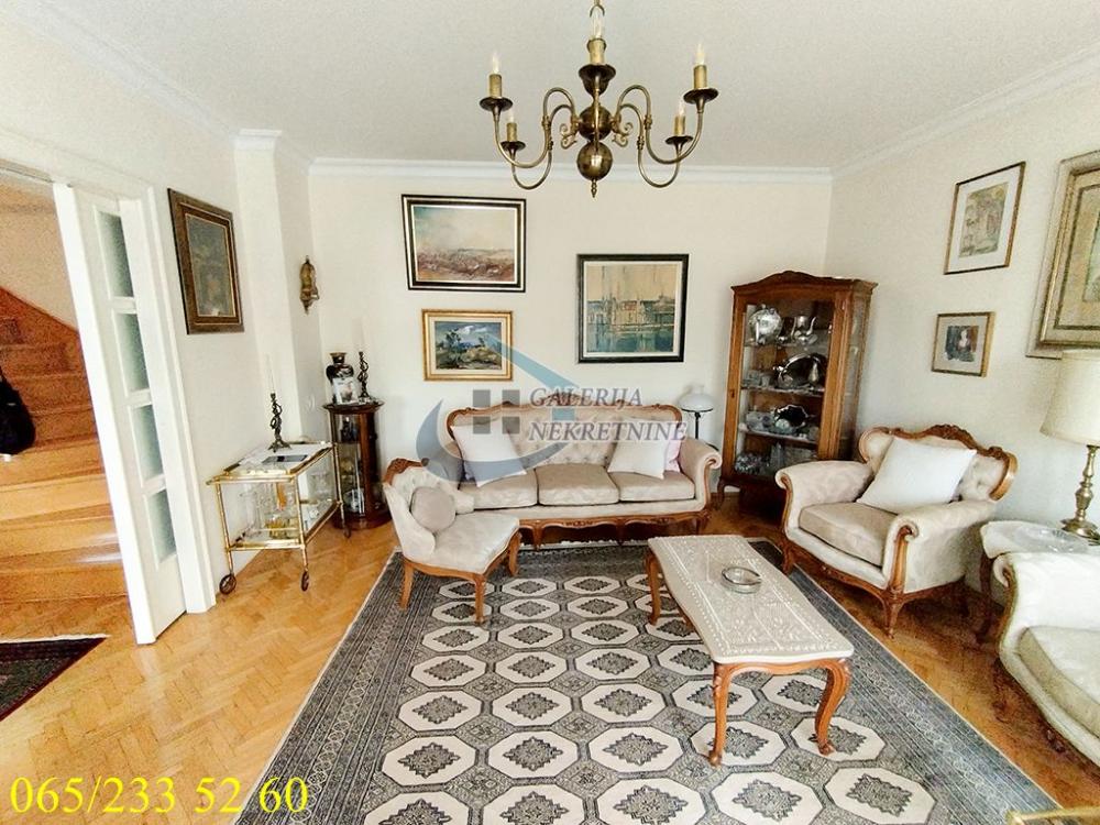 Slika 5 - Susedgradska, Četvoroiposoban stan na prodaju, 108m2, 285.000€