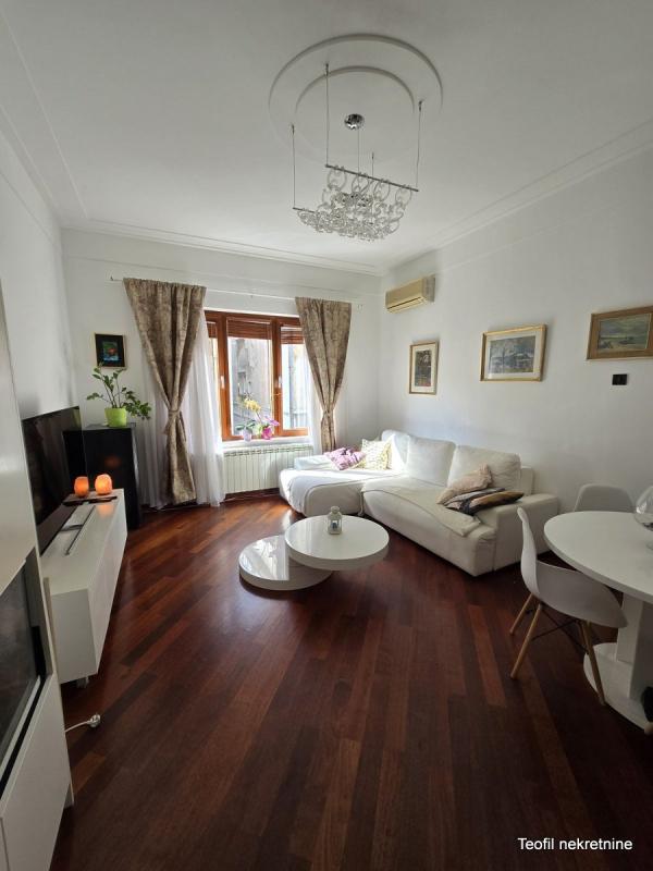Glavna slika -Njegoševa, Trosoban stan za izdavanje, 86m2, 1.350€